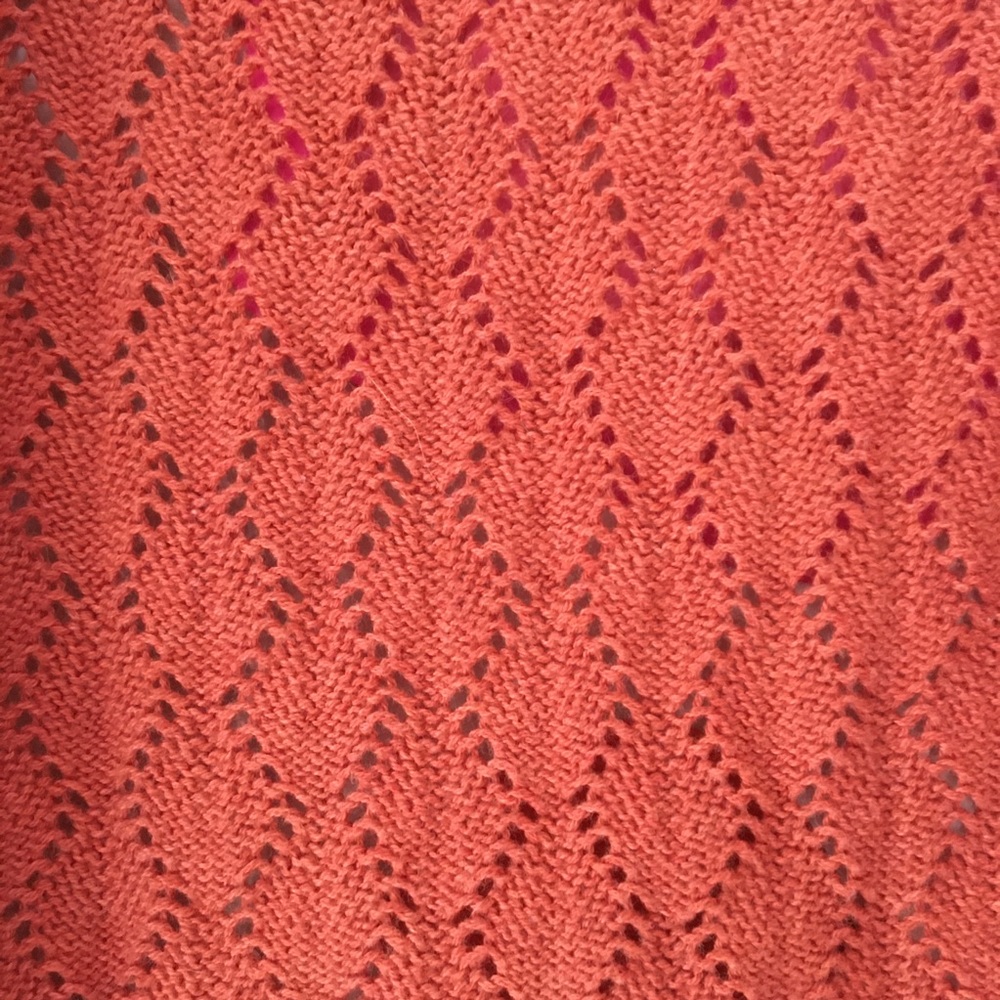 Cropped Sweater - Picture 3 of 3